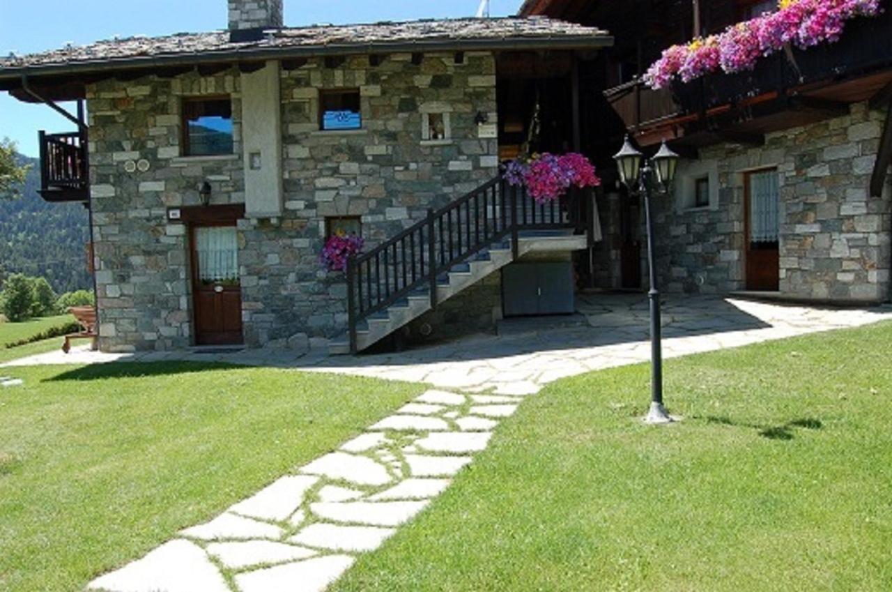 Residence Foyer D'Antan Brusson Exterior foto